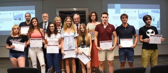 Cinc projectes guanyen els premis Gerard Vergés als treballs de recerca i síntesi dels instituts ebrencs