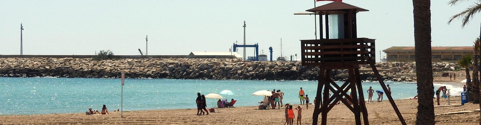 L’Ajuntament de Vinaròs tanca al bany les platges Fortí, Fora del Forat, Triador, Clot i Cossis