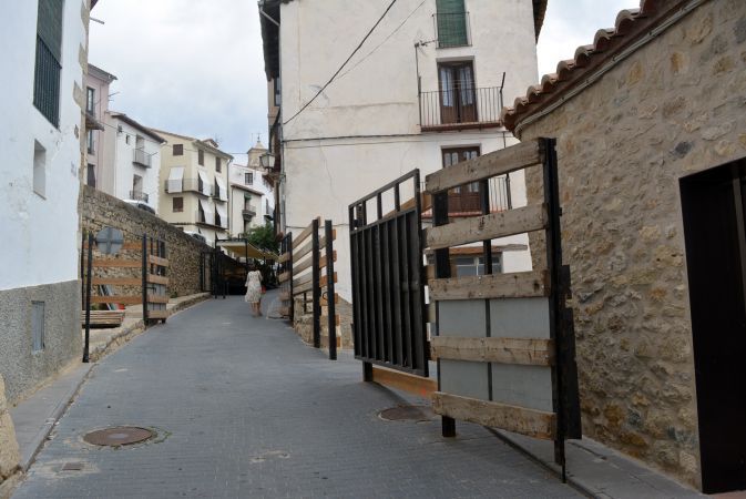 Morella preparar barreres per a les festes i anuncia el programa d’actes