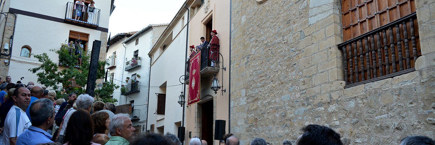 El dolçainer Miguel Ferreres ha engegat les festes de Morella amb el seu pregó