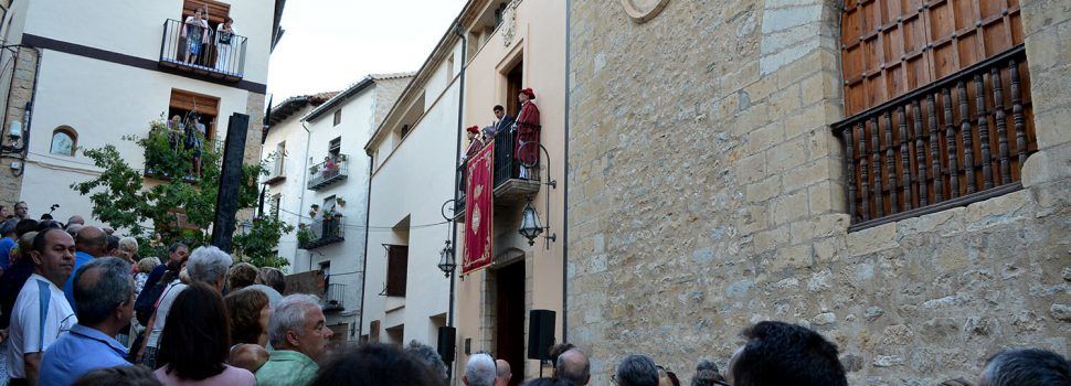 El dolçainer Miguel Ferreres ha engegat les festes de Morella amb el seu pregó