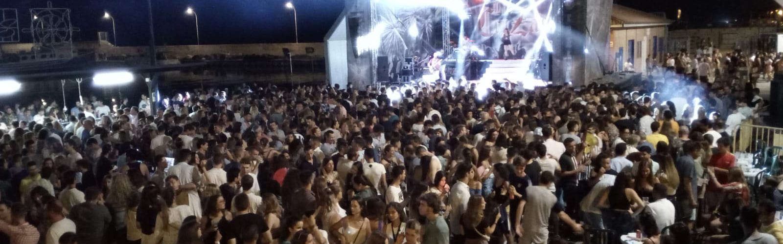 Les Cases d’Alcanar gaudeix de ple amb les seues festes