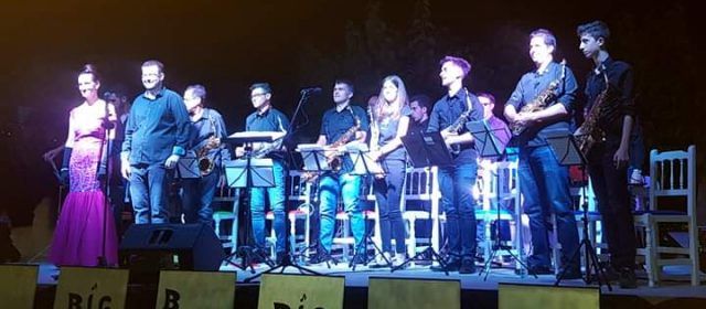 La Big Band d’Alcanar portà el jazz a l’ermita de Vinaròs
