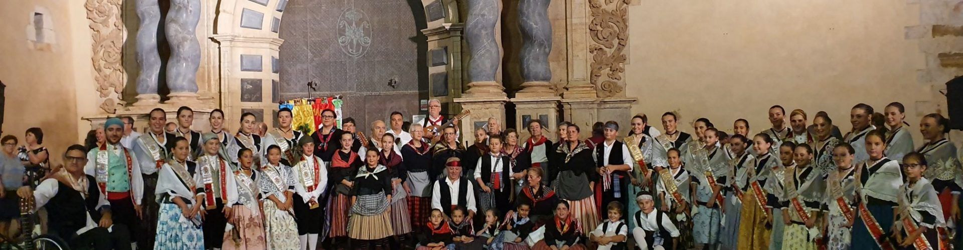 Les Camaraes i pastís gegant per als 778 anys de la Carta Pobla de Vinaròs