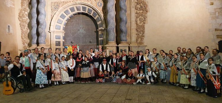 Les Camaraes i pastís gegant per als 778 anys de la Carta Pobla de Vinaròs
