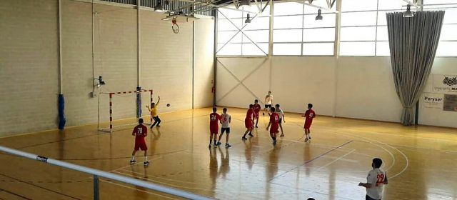 El Club Balonmano Vinaròs prepara la temporada amb partits amistosos