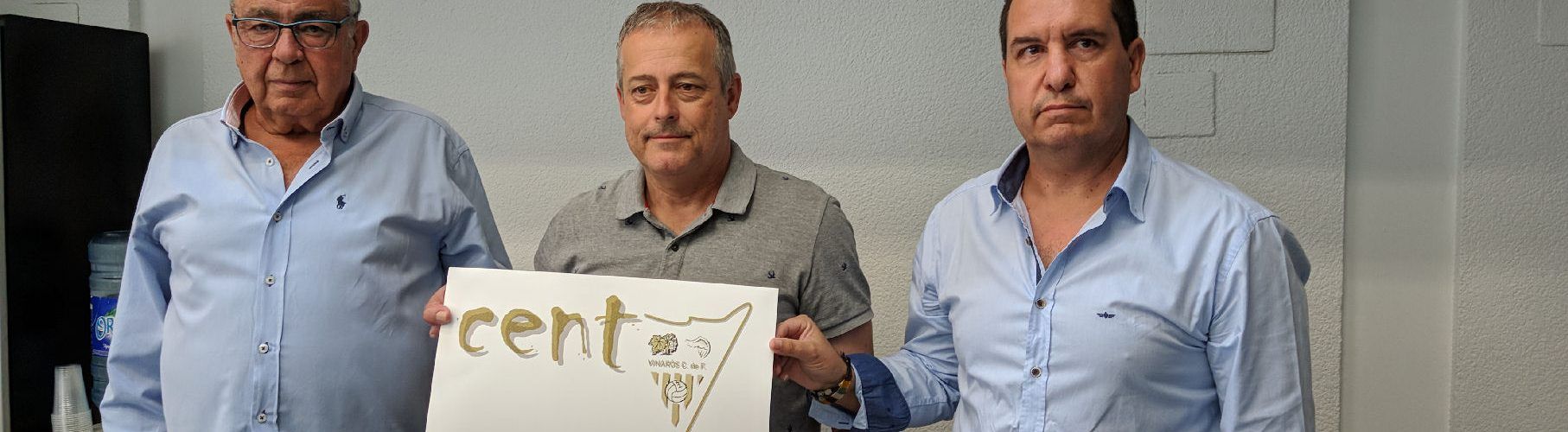 Óscar Llatser, guanyador del logo del centenari del Vinaròs CF