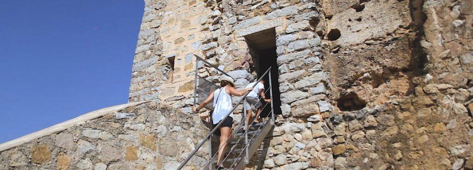 3.000 persones visiten el castell de Xivert i l’Ermita de Santa Llúcia amb les visites guiades
