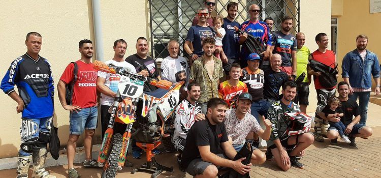 Onze equips han participat en l’Exhibició de Ciclomotors de Sant Jordi