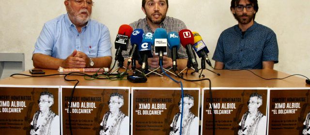 35 dolçainers homenatjaran Ximo Albiol a Benicarló amb un concert de la colla de la Federació