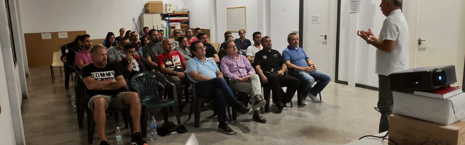 L’Ajuntament d’Alcalà-Alcossebre realitza una xarrada formativa sobre el decret de “Bous al carrer