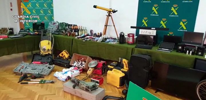 La Guardia Civil desarticula un grupo especializado en robos en edificios públicos, colegios y farmacias