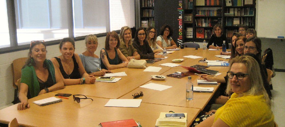 Reunió del grup de treball sobre violència d’Isonomia, amb participació d’Albocàsser