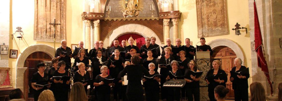 Corals de Xert, Traiguera i Vinaròs en la X Trobada de Cors celebrada a Xert