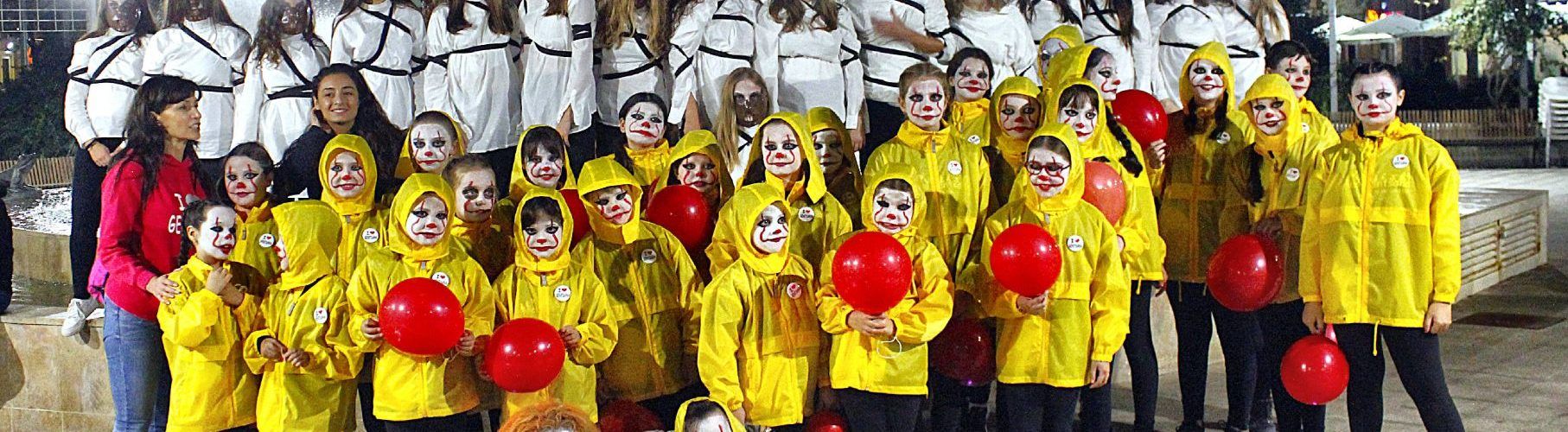 Vinaròs viu Halloween pels carrers, amb Gentsana