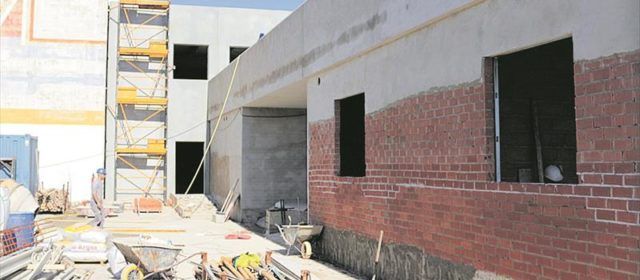 Peñíscola mejora su pabellón polideportivo