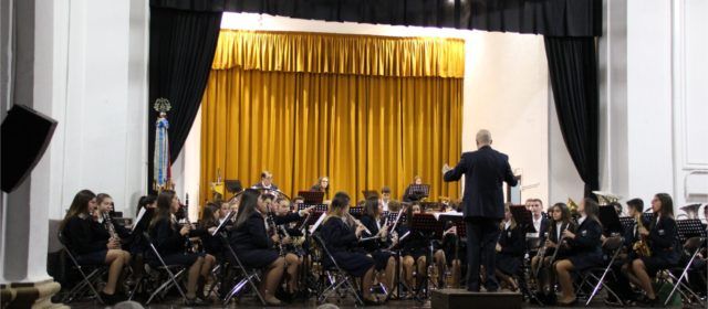 Dos docenas de nuevos músicos en el concierto de S.Cecilia de La Alianza de Vinaròs