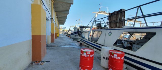 Más cámaras de seguridad y redistribución del trabajo del personal de la lonja en el puerto de Vinaròs