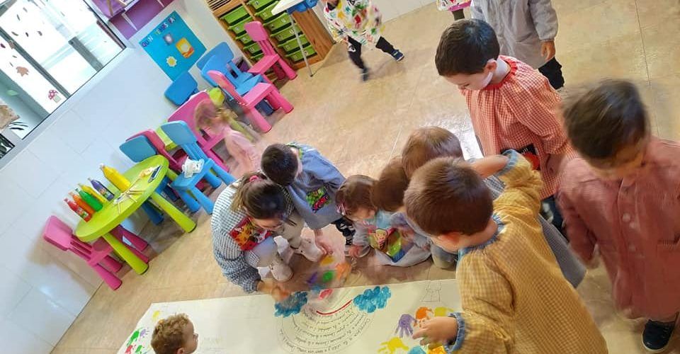 El Centre infantil Les Joguines de Vinaròs celebra el dia mundial de la Infancia