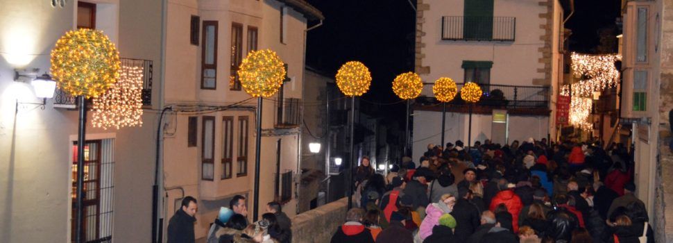 Els comerços de Morella lluiran el color daurat de Ferrero Rocher per Nadal