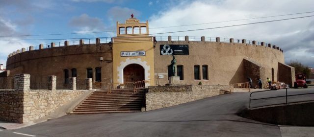 Milloren la plaça de bous i la Casa de la Música de Vilafranca