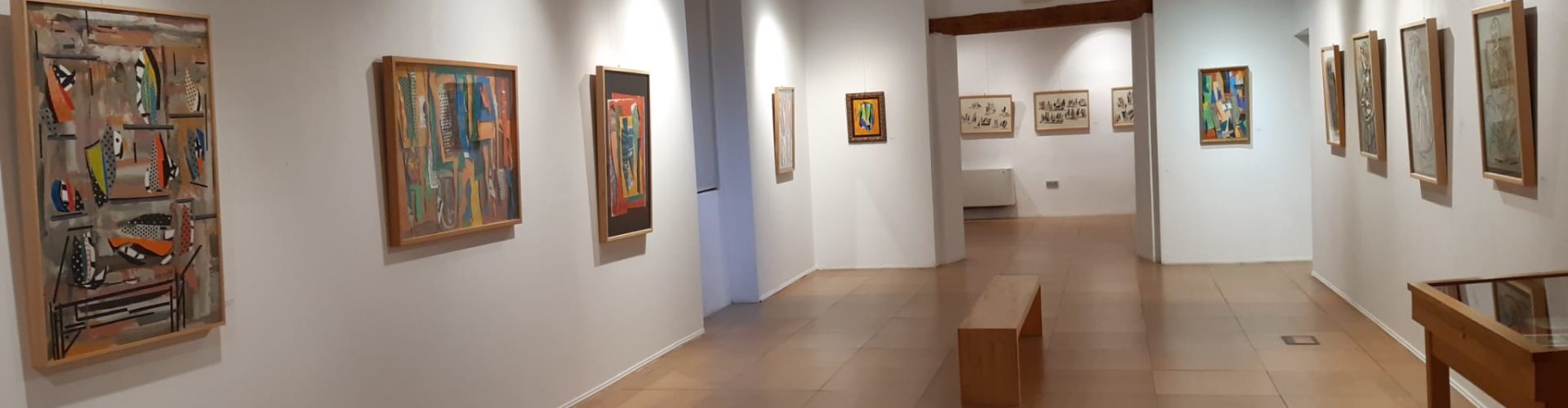 El Mucbe de Benicarló s’acoloreix amb «Poètiques del Collage», l’exposició de Manuel Silvestre