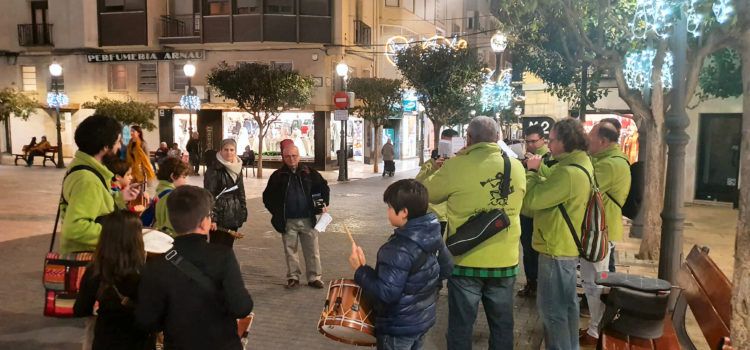 La Colla de dolçaina i tabal de Vinaròs anima el Nadal
