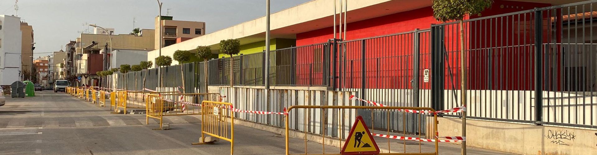 S’inicien els treballs de millora dels accessos al CEIP E. Martínez Ródenas de Benicarló
