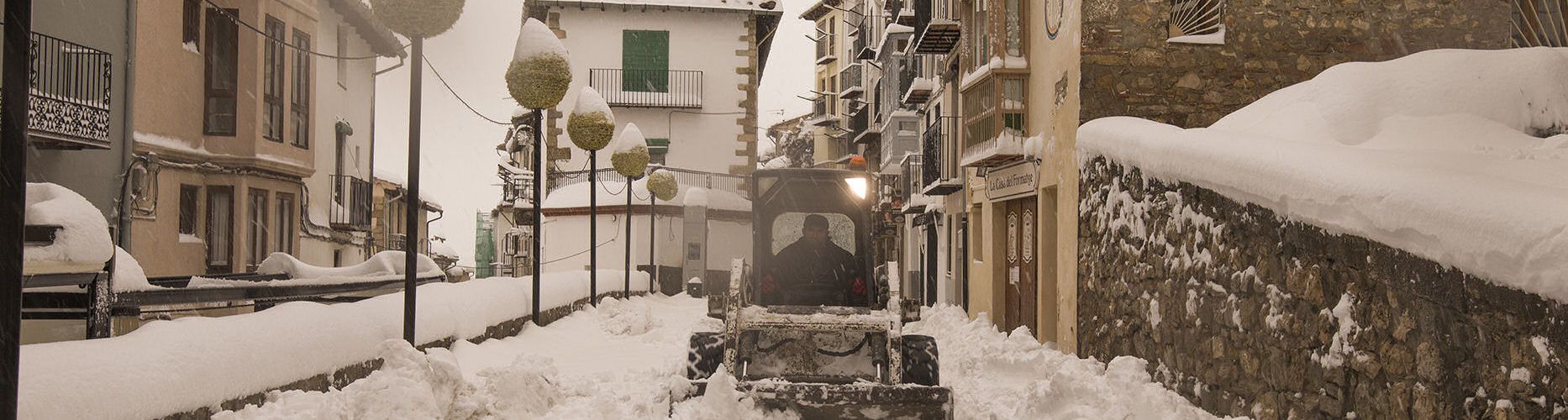El temporal de neu deixa importants danys en Morella