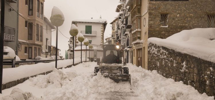 El temporal de neu deixa importants danys en Morella