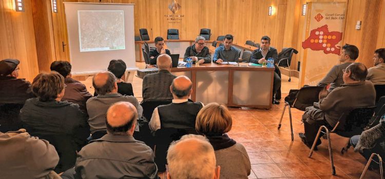 El Consell Comarcal del Baix Ebre presenta el projecte de la Via Verda del Carrilet als veïns afectats pel traçat
