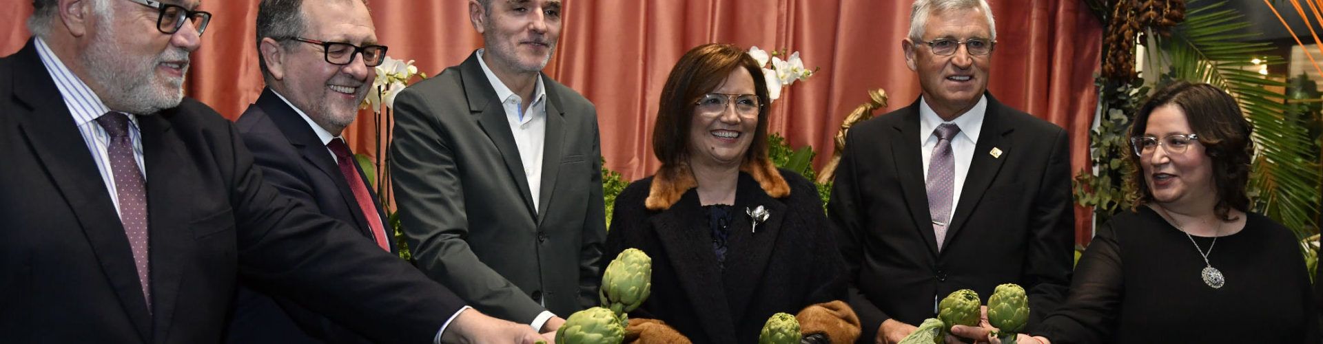 El president de la Diputació, en el sopar de gala de la carxofa de Benicarló