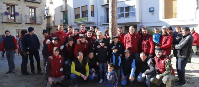 La màgia del foc arriba a Forcall amb la “Santantonà”