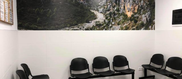 Tírig inaugura el renovat consultori mèdic i l’accés a la primera planta de l’Ajuntament