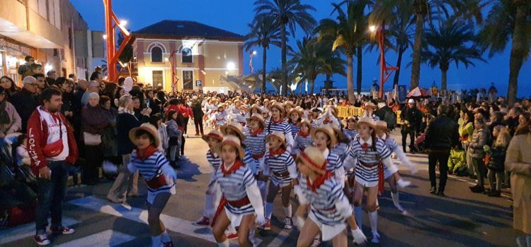 Galeria de fotos del començament del Carnaval de Vinaròs