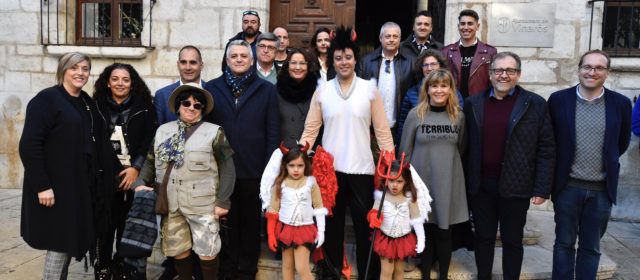 Visitas de autoridades al primer desfile de Carnaval