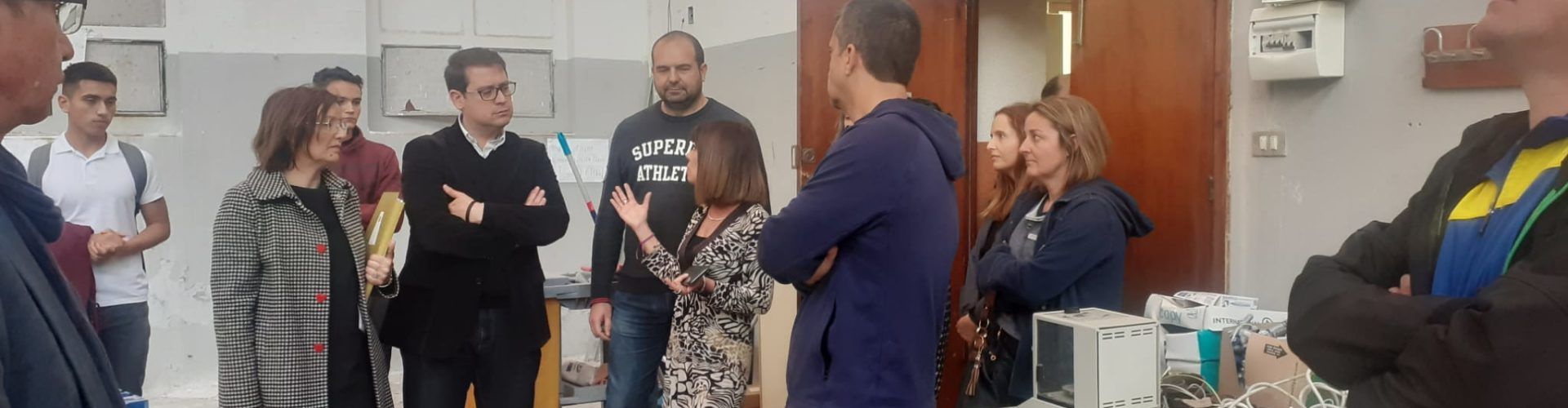 Benicarló aborda les reformes dels instituts Joan Coromines i Ramón Cid a través de l’Edificant