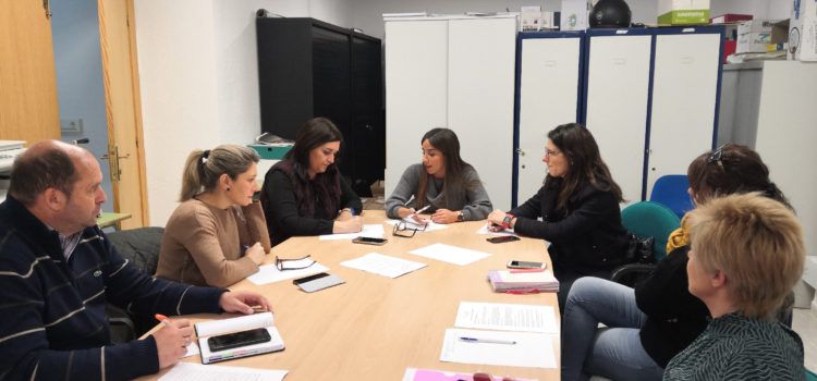 Peníscola constituïx el nou Consell de Comerç centrat en la dinamització del sector i en pal·liar el Top Manta