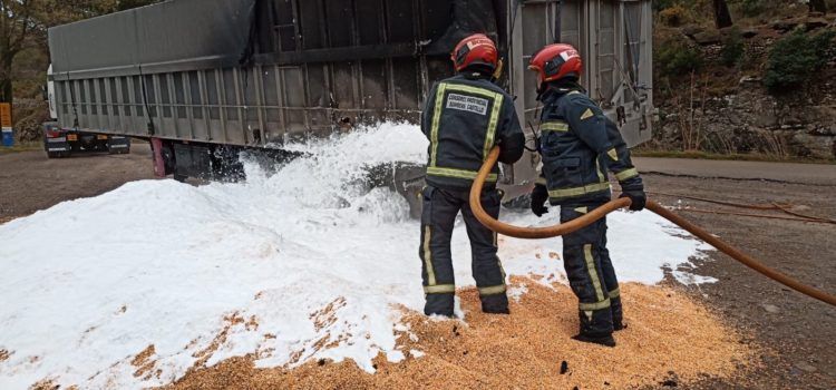 Incendio de un camión en Vallivana