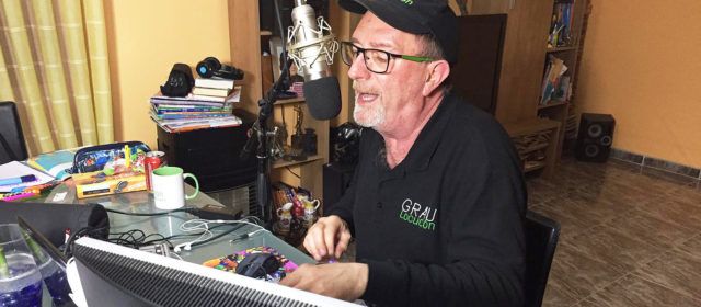 Sessions musicals a Vinaròs per distraure’ns durant el tancament a casa
