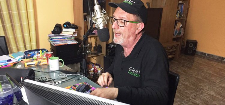 Sessions musicals a Vinaròs per distraure’ns durant el tancament a casa