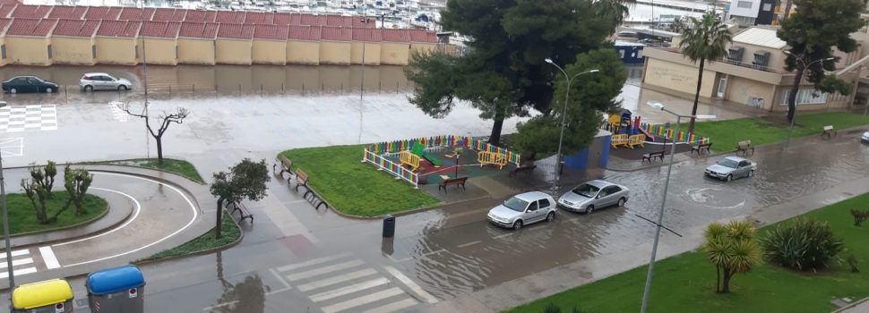 La ploguda del primer dia d’abril a Vinaròs, en vídeos