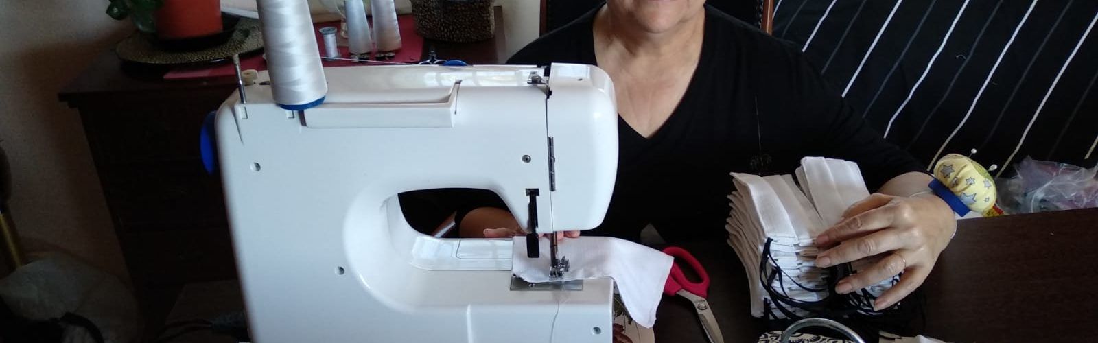 Els xiquets i xiquetes de Peníscola comptaran amb mascaretes infantils gratuïtes gràcies a les voluntàries si la col·laboració entre l’AMPA del col·legi i l’Ajuntament