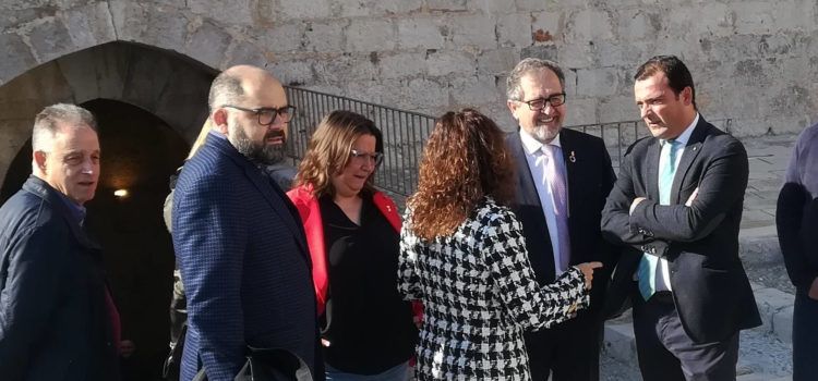 Andrés Martínez propone a la Diputación Provincial colaboración para reforzar al Castillo de Peñíscola 