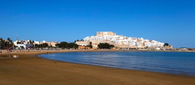 Peníscola oferirà descomptes a sanitaris i forces de seguretat per a estades vacacionals