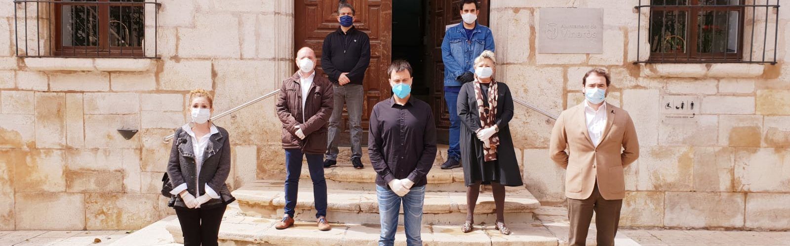 Tres minuts de silenci a l’Ajuntament de Vinaròs en memòria de les víctimes de coronavirus