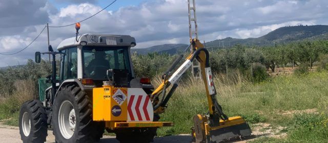 Santa Magdalena esbrossa els camins del terme municipal
