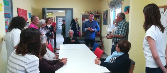 El servei de la Unitat de Respir Familiar de Peníscola es desplaça als habitatges dels més majors