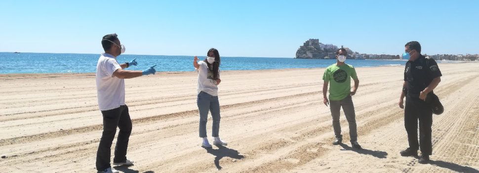 Peñíscola trabaja en la preparación de las playas para su apertura al baño