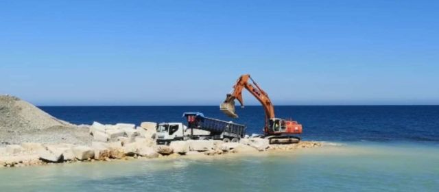 Vídeos: treballs a la desembocadura del Cervol a Vinaròs
